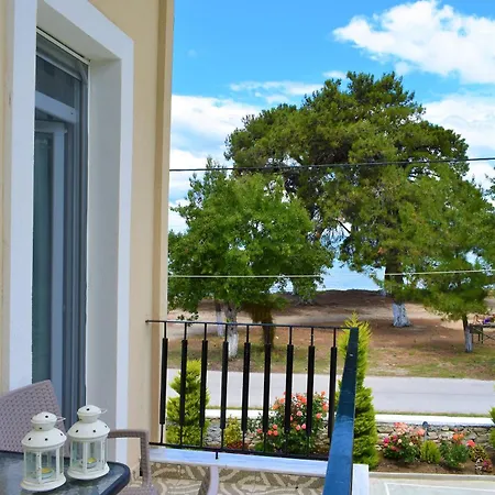 Ξενοδοχείο με διαμερίσματα Thasos Blue 4*