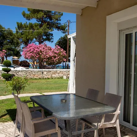Ξενοδοχείο με διαμερίσματα Thasos Blue 4*